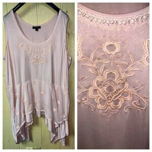 Roaman's Top Womens 30W Babydoll Blouse Embroidery Sharkbite Hem Beachy Fairy
